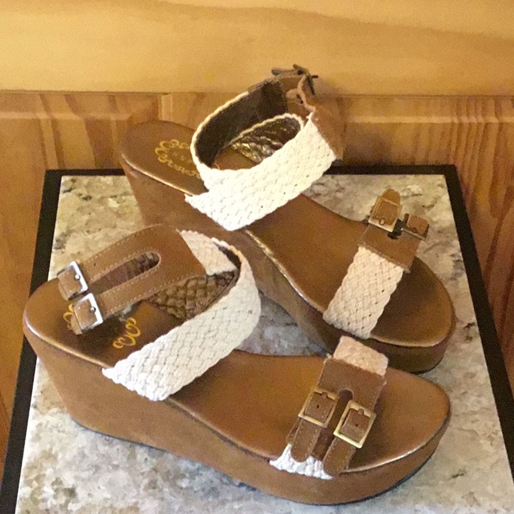 N.Y.L.A. Platform sandals